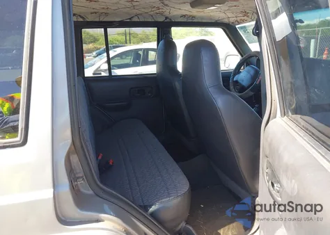 2001 Jeep Cherokee Sport из США, поврежденный, VIN 1J4FT48S51L545667